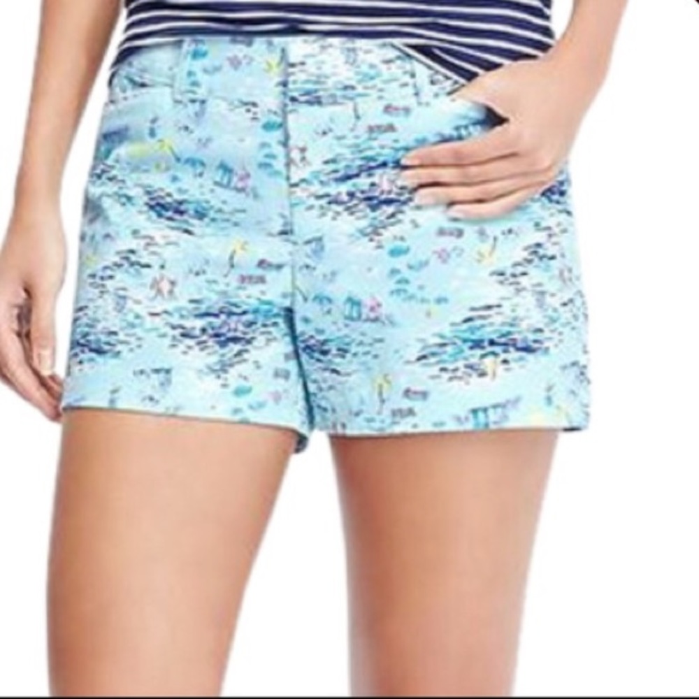Old Navy Pixie Short with Beach Scene